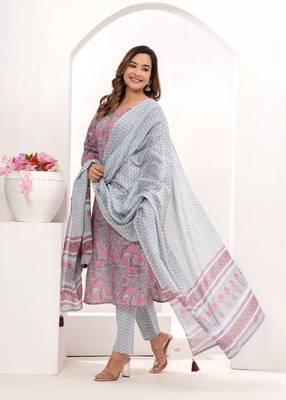 Pink  hand block print cotton kurta pant with dupatta 5