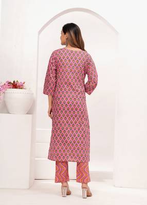 Pink  hand block print cotton kurta pant with dupatta 2