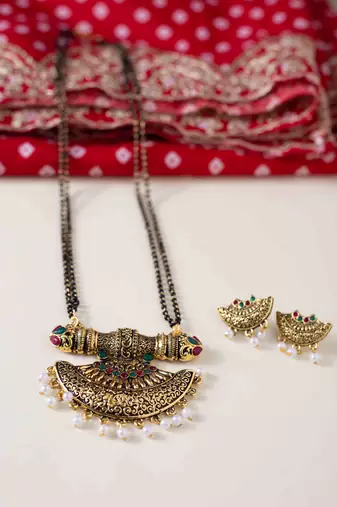 Antique Gold-Plated Temple Tali Mangalsutra Set