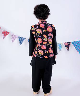 Black kurta and pyjama with jacket ethnic set 4