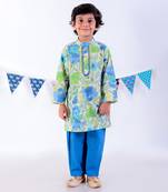 Green kurta and pyjama ethnic set
