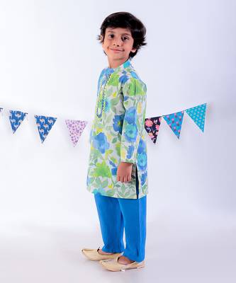 Green kurta and pyjama ethnic set 2