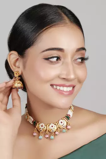   Gold plated indian traditional temple jewellery necklace set with adjustable thread for wo  and girls