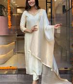 Off-White Traditional Chanderi Silk Kurta Set with Jacquard Work - Stitched