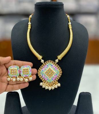 Hasli necklace set with matching earrings meenakari work, kundan stones, gold polish, adjustable drawstring 1