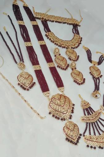 Neacklesh  set .moti  ,kundan