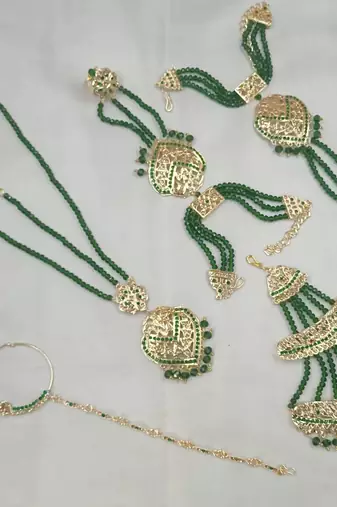Neacklesh  set moti  kundan