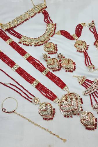Neacklesh  set .moti  ,kundan