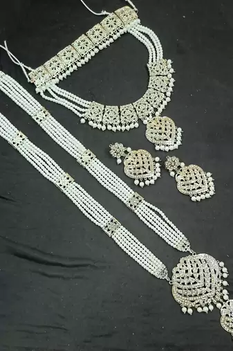 Neacklesh  set moti  kundan