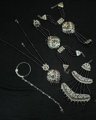 Neacklesh  set moti  kundan 3