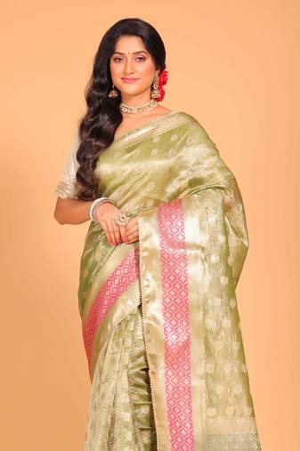 Crush tissue silk saree(green)