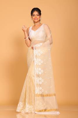 Orzanga stripe embroidery saree (beige) 3