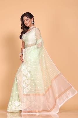 Orzanga stripe embroidery saree (green) 3