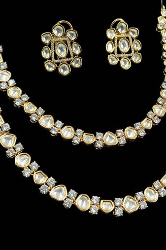 Neacklesh  set .moti  ,kundan