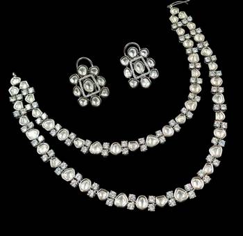 Neacklesh  set .moti  ,kundan 1