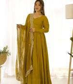 Roman Silk Chanderi Fabric Fully Flair Gown With Dupatta And Pent