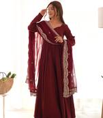 Roman Silk Chanderi Fabric Fully Flair Gown With Dupatta And Pent