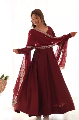 Roman Silk Chanderi Fabric Fully Flair Gown With Dupatta And Pent