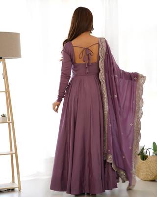 Roman Silk Chanderi Fabric Fully Flair Gown With Dupatta And Pent 2