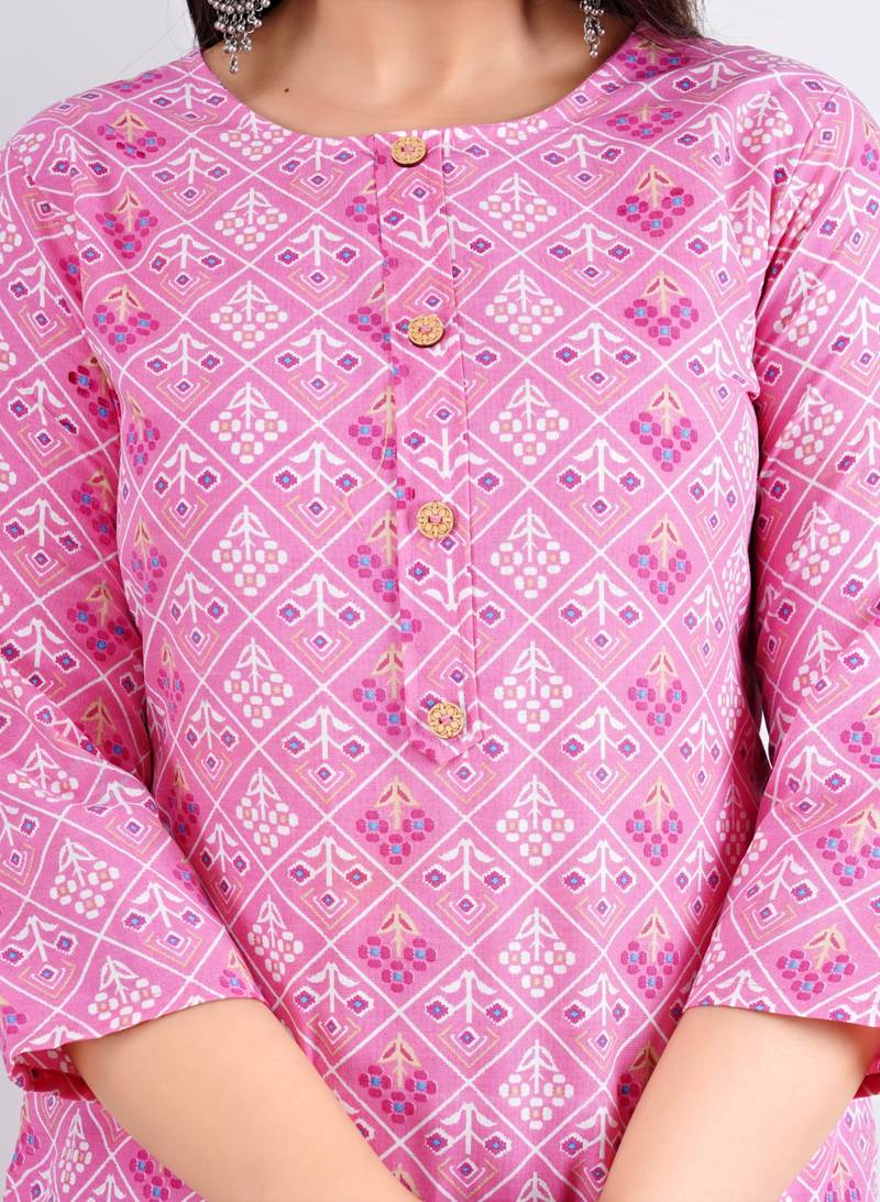 New Beautiful Pink Printed cotton straight kurti and pant