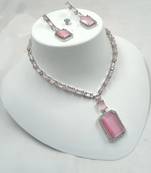 Neacklesh  set .moti  ,kundan