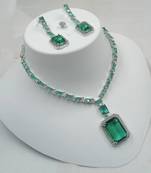 Neacklesh  set .moti  ,kundan