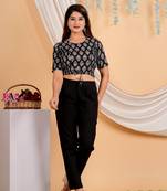 Women's Cotton Floral Printed Regular Blouse Black