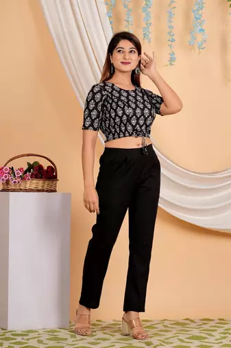 Women's Cotton Floral Printed Regular Blouse Black