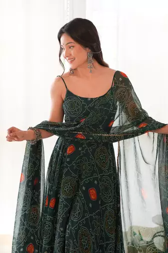 Lightweight Chiffon Fabric Bandhej Print Fully Flair Gown With Dupatta And Pent