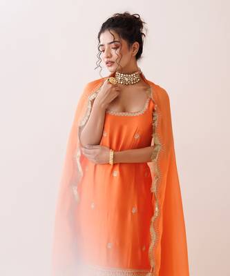 Orange square neck kurta set 4