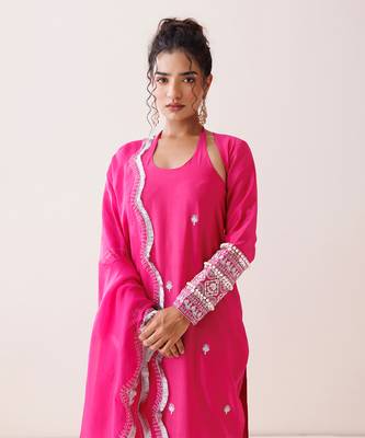 Hot pink chanderi halter neck kurta set 2