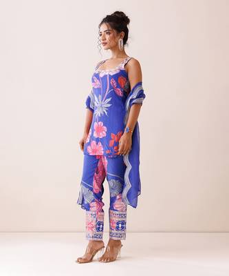 Blue square neck kurta set 3