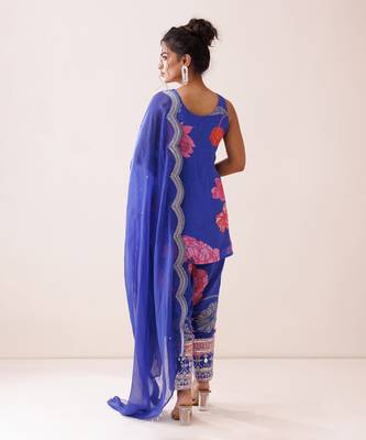 Blue square neck kurta set 5