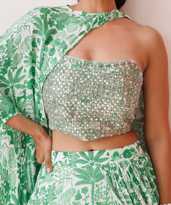 Ivory crepe fern saree 4
