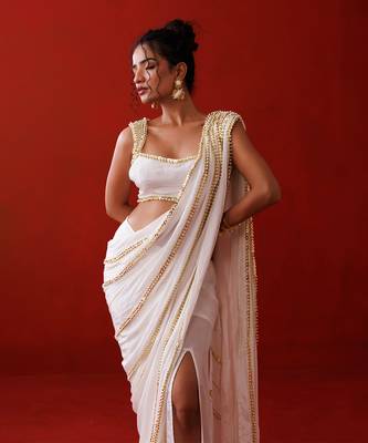Ivory crepe slit saree 4