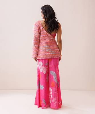 Pink crepe one-shoulder blazer set 5
