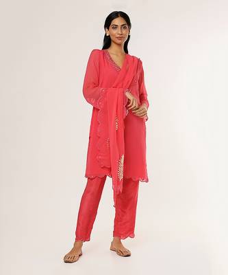 Fuchisa organza n silk embriodered kurta set 1