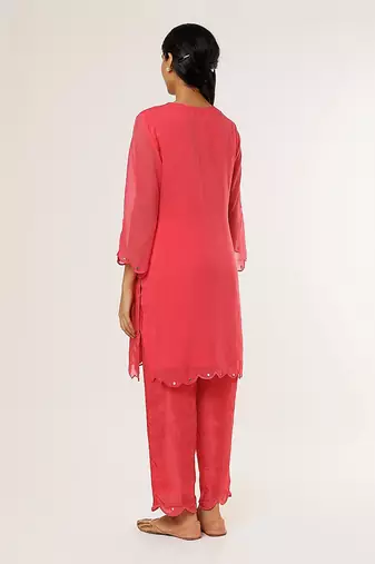 Fuchisa organza n silk embriodered kurta set