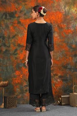Harshita - black suit set 4