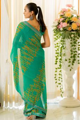 Teal Georgette Abstract Print Lace Border Saree With Unstitched Blouse Piece 3