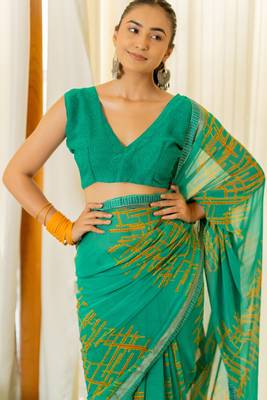 Teal Georgette Abstract Print Lace Border Saree With Unstitched Blouse Piece 4