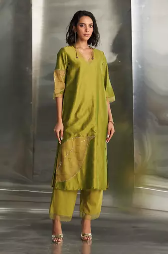 Berry green chanderi kurta set