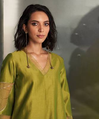 Berry green chanderi kurta set 4