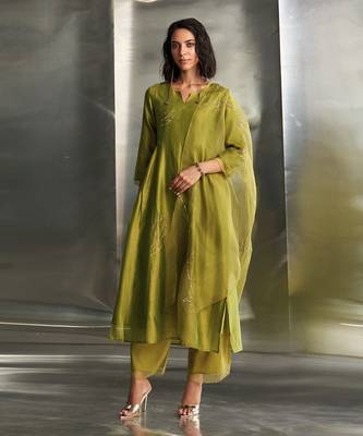 Berry green chanderi kurta set 3
