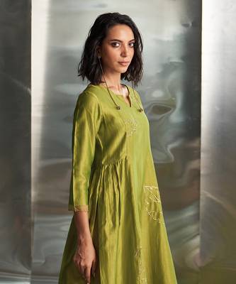 Berry green chanderi kurta set 4