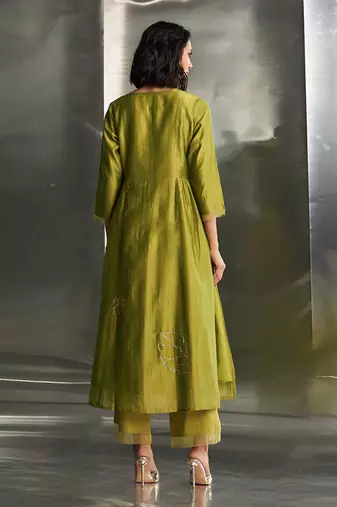 Berry green chanderi kurta set
