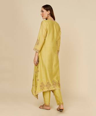 Kurta with side tails with block print and embroidery 2