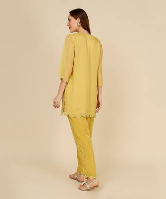 Kurta with mirror work and foil dupatta 2