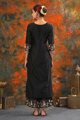 Rukmani - Black Suit Set 4