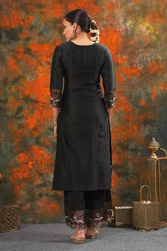 Sarla - Black Suit Set